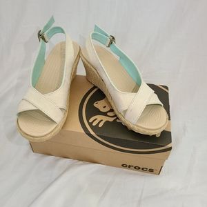 Crocs NWT Wedge Espadrille Linen Women's 9